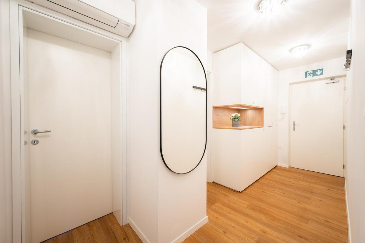 Apartment 396 Ljubljana Buitenkant foto